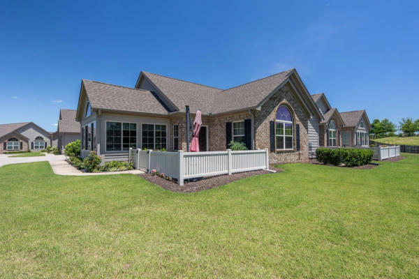 8657 PARKVIEW OAKS CIR, OLIVE BRANCH, MS 38654 - Image 1