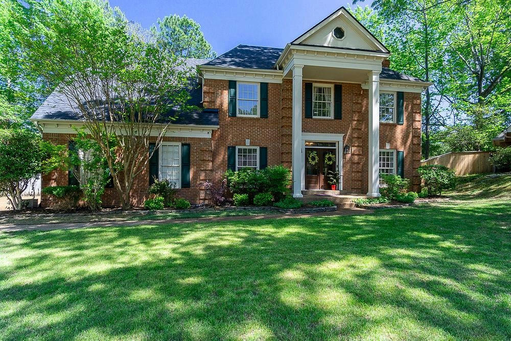 120 PLANTATION WOODS CV, MEMPHIS, TN 38018, photo 1 of 40